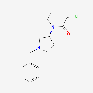 molecular formula C15H21ClN2O B7986206 N-((R)-1-Benzyl-pyrrolidin-3-yl)-2-chloro-N-ethyl-acetamide 