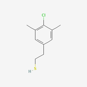 molecular formula C10H13ClS B7994523 2-(4-Chloro-3,5-dimethylphenyl)ethanethiol 