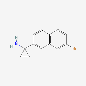 molecular formula C13H12BrN B8013064 1-(7-Bromonaphthalen-2-YL)cyclopropan-1-amine 