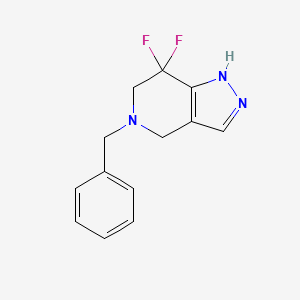 molecular formula C13H13F2N3 B8017622 5-Benzyl-7,7-difluoro-4,5,6,7-tetrahydro-1H-pyrazolo[4,3-c]pyridine CAS No. 1630062-36-0