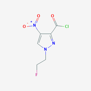 molecular formula C6H5ClFN3O3 B8020167 1-(2-fluoroethyl)-4-nitro-1H-pyrazole-3-carbonyl chloride 