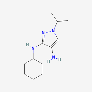 molecular formula C12H22N4 B8021317 N3-cyclohexyl-1-(propan-2-yl)-1H-pyrazole-3,4-diamine 