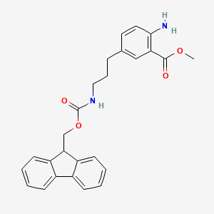 molecular formula C26H26N2O4 B8025188 (9H-fluoren-9-yl)methyl 3-(3-(methoxycarbonyl)-4-aminophenyl)propylcarbamate 