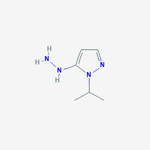 molecular formula C6H12N4 B8036919 5-hydrazinyl-1-(propan-2-yl)-1H-pyrazole 