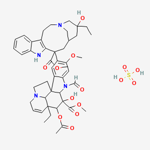 molecular formula C46H56N4O10.H2O4S<br>C46H58N4O14S B8050925 Methyl 11-acetyloxy-12-ethyl-4-(17-ethyl-17-hydroxy-13-methoxycarbonyl-1,11-diazatetracyclo[13.3.1.04,12.05,10]nonadeca-4(12),5,7,9-tetraen-13-yl)-8-formyl-10-hydroxy-5-methoxy-8,16-diazapentacyclo[10.6.1.01,9.02,7.016,19]nonadeca-2,4,6,13-tetraene-10-carboxylate;sulfuric acid 