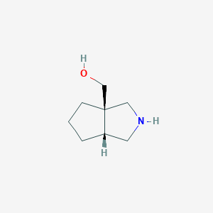 molecular formula C8H15NO B8051265 cis-(Hexahydrocyclopenta[C]pyrrol-3A(1H)-YL)methanol 