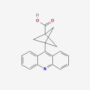 molecular formula C19H15NO2 B8053454 3-(Acridin-9-yl)bicyclo[1.1.1]pentane-1-carboxylic acid 