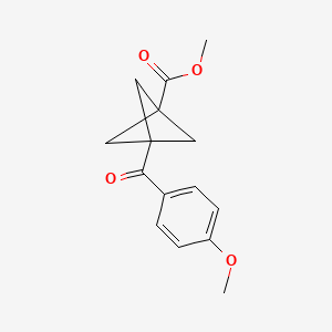 molecular formula C15H16O4 B8054337 Methyl 3-(4-methoxybenzoyl)bicyclo[1.1.1]pentane-1-carboxylate 