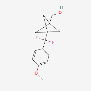 molecular formula C14H16F2O2 B8054353 (3-(Difluoro(4-methoxyphenyl)methyl)bicyclo[1.1.1]pentan-1-yl)methanol 