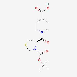 molecular formula C15H24N2O5S B8056501 1-[(4R)-3-[(2-methylpropan-2-yl)oxycarbonyl]-1,3-thiazolidine-4-carbonyl]piperidine-4-carboxylic acid 