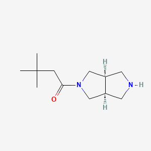 molecular formula C12H22N2O B8061209 1-((3AR,6aS)-hexahydropyrrolo[3,4-c]pyrrol-2(1H)-yl)-3,3-dimethylbutan-1-one 