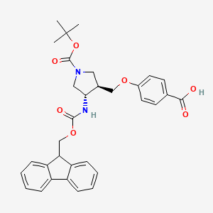 molecular formula C32H34N2O7 B8061895 4-[[(3R,4S)-4-(9H-fluoren-9-ylmethoxycarbonylamino)-1-[(2-methylpropan-2-yl)oxycarbonyl]pyrrolidin-3-yl]methoxy]benzoic acid 