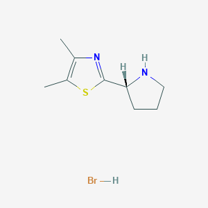 molecular formula C9H15BrN2S B8072477 (R)-4,5-Dimethyl-2-(pyrrolidin-2-yl)thiazole hydrobromide 