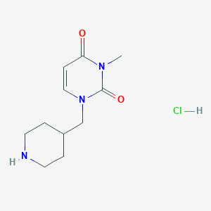 molecular formula C11H18ClN3O2 B8074928 3-Methyl-1-(piperidin-4-ylmethyl)pyrimidine-2,4-dione;hydrochloride 