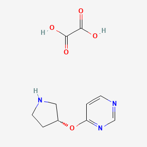 molecular formula C10H13N3O5 B8076208 (R)-4-(Pyrrolidin-3-yloxy)pyrimidine oxalate 