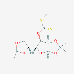 molecular formula C14H22O6S2 B8076449 O-((3aR,5R,6S,6aR)-5-((R)-2,2-dimethyl-1,3-dioxolan-4-yl)-2,2-dimethyltetrahydrofuro[2,3-d][1,3]dioxol-6-yl) S-methyl carbonodithioate 