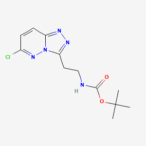 molecular formula C12H16ClN5O2 B8079392 tert-Butyl [2-(6-chloro[1,2,4]triazolo[4,3-b]pyridazin-3-yl)ethyl]carbamate 