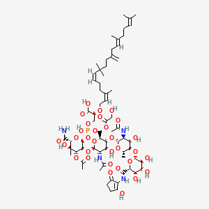 molecular formula C66H101N4O31P B8081787 (2S)-3-[[(2S,3S,4S,5R,6R)-3-[(2R,3S,4S,5R,6S)-3-acetamido-5-[(2R,3S,4S,5R,6S)-3-acetamido-4-hydroxy-6-methyl-5-[(2S,3S,4R,5S,6R)-3,4,5-trihydroxy-6-[(2-hydroxy-5-oxocyclopenten-1-yl)carbamoyl]oxan-2-yl]oxyoxan-2-yl]oxy-4-hydroxy-6-[(2-hydroxyacetyl)oxymethyl]oxan-2-yl]oxy-4-acetyloxy-6-carbamoyl-5-hydroxy-5-methyloxan-2-yl]oxy-hydroxyphosphoryl]oxy-2-[(2Z,6Z,13E)-3,8,8,14,18-pentamethyl-11-methylidenenonadeca-2,6,13,17-tetraenoxy]propanoic acid 