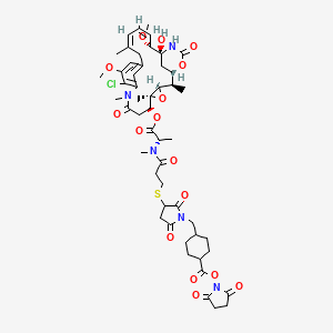 molecular formula C51H66ClN5O16S B8081910 Maytansine, N2'-deacetyl-N2'-[3-[[1-[[4-[[(2,5-dioxo-1-pyrrolidinyl)oxy]carbonyl]cyclohexyl]methyl]-2,5-dioxo-3-pyrrolidinyl]thio]-1-oxopropyl]- 