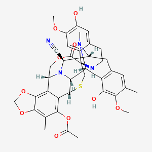 molecular formula C40H42N4O10S B8082607 [(1R,2R,3R,11R,12R,14R,26R)-12-cyano-5,6'-dihydroxy-6,7'-dimethoxy-7,21,30-trimethyl-27-oxospiro[17,19,28-trioxa-24-thia-13,30-diazaheptacyclo[12.9.6.13,11.02,13.04,9.015,23.016,20]triaconta-4(9),5,7,15,20,22-hexaene-26,1'-3,4-dihydro-2H-isoquinoline]-22-yl] acetate 