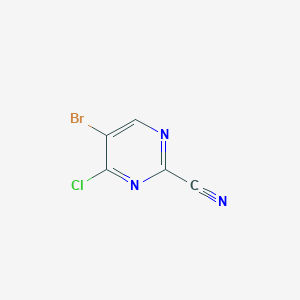 molecular formula C5HBrClN3 B8085231 5-Bromo-4-chloropyrimidine-2-carbonitrile 