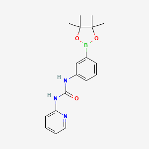 molecular formula C18H22BN3O3 B8085914 1-(Pyridin-2-yl)-3-(3-(4,4,5,5-tetramethyl-1,3,2-dioxaborolan-2-yl)phenyl)urea 