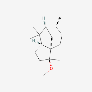 molecular formula C16H28O B8087988 (3R,3AS,6R,7R,8aS)-3-methoxy-3,6,8,8-tetramethyloctahydro-1H-3a,7-methanoazulene 