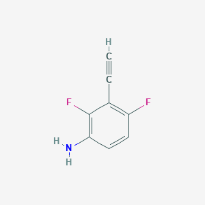molecular formula C8H5F2N B8090190 3-乙炔基-2,4-二氟苯胺 