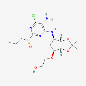 molecular formula C17H27ClN4O5S B8090936 2-(((3aR,4S,6R,6aS)-6-((5-amino-6-chloro-2-(propylsulfinyl)pyrimidin-4-yl)amino)-2,2-dimethyltetrahydro-3aH-cyclopenta[d][1,3]dioxol-4-yl)oxy)ethanol 