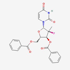 molecular formula C24H21FN2O7 B8091341 ((2S,3S,4S,5S)-3-(benzoyloxy)-5-(2,4-dioxo-3,4-dihydropyrimidin-1(2H)-yl)-4-fluoro-4-methyltetrahydrofuran-2-yl)methyl benzoate 