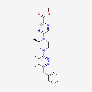 molecular formula C24H28N6O2 B8092226 (R)-Methyl 5-(4-(6-benzyl-4,5-dimethylpyridazin-3-yl)-2-methylpiperazin-1-yl)pyrazine-2-carboxylate 