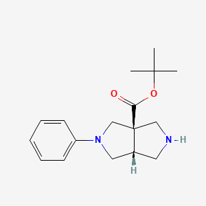 molecular formula C17H24N2O2 B8092571 tert-Butyl (3aR,6aR)-2-phenylhexahydropyrrolo[3,4-c]pyrrole-3a(1H)-carboxylate 