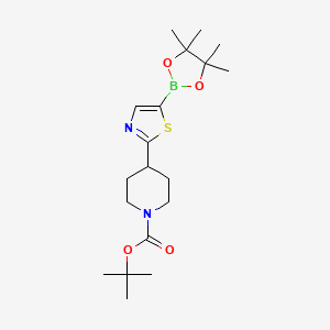molecular formula C19H31BN2O4S B8099928 tert-Butyl 4-(5-(4,4,5,5-tetramethyl-1,3,2-dioxaborolan-2-yl)thiazol-2-yl)piperidine-1-carboxylate 
