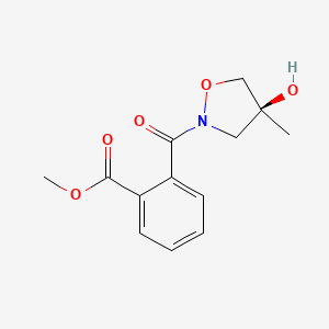 molecular formula C13H15NO5 B8100501 (S)-Methyl 2-(4-hydroxy-4-methylisoxazolidine-2-carbonyl)benzoate 