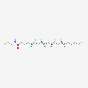 molecular formula C22H36ClNO B8101255 (5E,8E,11E,14E)-N-(2-chloroethyl)icosa-5,8,11,14-tetraenamide 