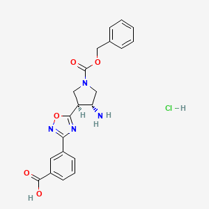 molecular formula C21H21ClN4O5 B8102434 3-[5-[(3S,4R)-4-amino-1-phenylmethoxycarbonylpyrrolidin-3-yl]-1,2,4-oxadiazol-3-yl]benzoic acid;hydrochloride 