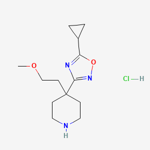 molecular formula C13H22ClN3O2 B8102685 5-Cyclopropyl-3-[4-(2-methoxyethyl)piperidin-4-yl]-1,2,4-oxadiazole;hydrochloride 