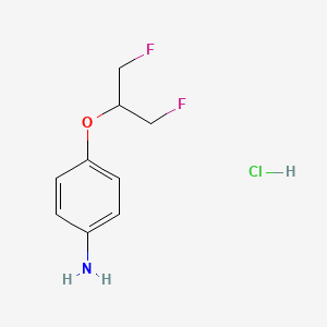 molecular formula C9H12ClF2NO B8103090 4-[2-Fluoro-1-(fluoromethyl)ethoxy]aniline hydrochloride 