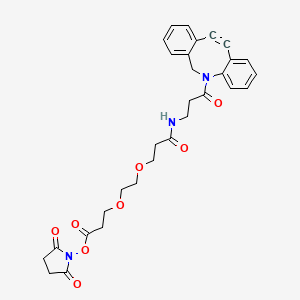 molecular formula C30H31N3O8 B8103906 DBCO-NHCO-PEG2-NHS ester 