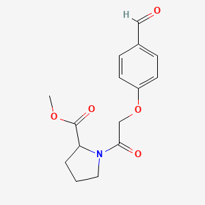 molecular formula C15H17NO5 B8105119 Methyl 1-(2-(4-formylphenoxy)acetyl)pyrrolidine-2-carboxylate 