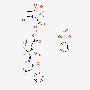 molecular formula C32H38N4O12S3 B8107666 [(2S)-3,3-dimethyl-4,4,7-trioxo-4lambda6-thia-1-azabicyclo[3.2.0]heptane-2-carbonyl]oxymethyl (2S,5R,6R)-6-[[(2R)-2-amino-2-phenylacetyl]amino]-3,3-dimethyl-7-oxo-4-thia-1-azabicyclo[3.2.0]heptane-2-carboxylate;4-methylbenzenesulfonic acid 