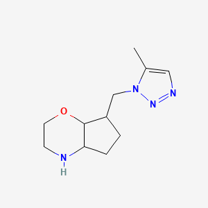 molecular formula C11H18N4O B8107959 7-((5-Methyl-1H-1,2,3-triazol-1-yl)methyl)octahydrocyclopenta[b][1,4]oxazine 