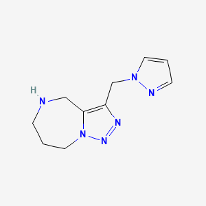 molecular formula C10H14N6 B8109701 3-((1H-pyrazol-1-yl)methyl)-5,6,7,8-tetrahydro-4H-[1,2,3]triazolo[1,5-a][1,4]diazepine 