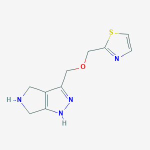 molecular formula C10H12N4OS B8110145 2-(((1,4,5,6-Tetrahydropyrrolo[3,4-c]pyrazol-3-yl)methoxy)methyl)thiazole 