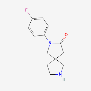molecular formula C13H15FN2O B8111583 2-(4-Fluorophenyl)-2,7-diazaspiro[4.4]nonan-3-one 
