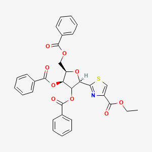 molecular formula C32H27NO9S B8113162 2-(2,3,5-Tri-O-benzoyl-beta-D-ribofuranosyl)-4-thiazolecarboxylic Acid Ethyl Ester 