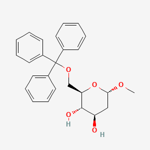 molecular formula C26H28O5 B8113198 (2R,3S,4R,6S)-6-methoxy-2-((trityloxy)methyl)tetrahydro-2H-pyran-3,4-diol 