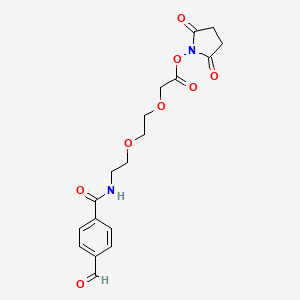 molecular formula C18H20N2O8 B8115821 Ald-benzoylamide-PEG2-CH2 NHS ester 