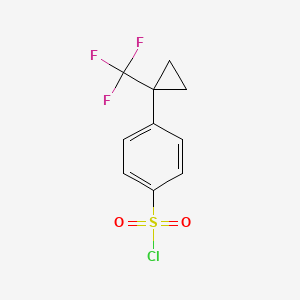 molecular formula C10H8ClF3O2S B8118362 4-[1-(Trifluoromethyl)-cyclopropyl]benzenesulfonyl chloride 