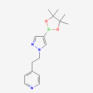 molecular formula C16H22BN3O2 B8120199 4-{2-[4-(Tetramethyl-1,3,2-dioxaborolan-2-yl)-1H-pyrazol-1-yl]ethyl}pyridine 